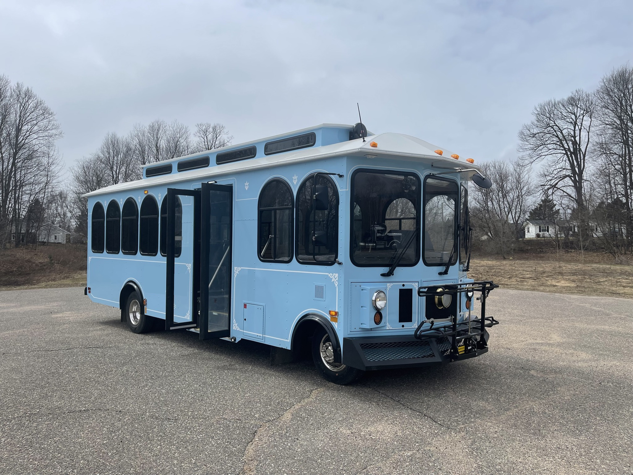 TROL7101 - New Hometown Carriage Trolley