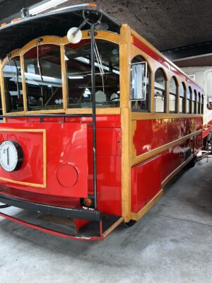 TROL8734 - Used 1982 Ford Trolley