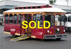 TROL8736 - Used 2011 Hometown Carriage - ADA